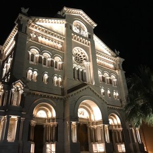 éclairage luminaire luxe cathédrale de Monaco