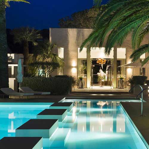 Eclairage piscine LED : Les tendances 2021