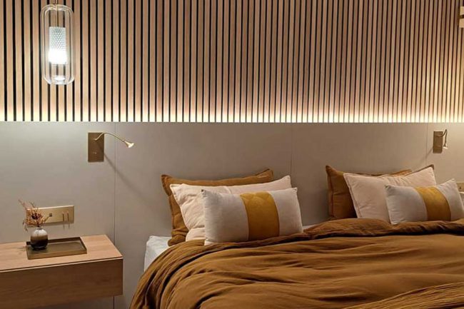 Décoration d'une chambre dans un style épuré