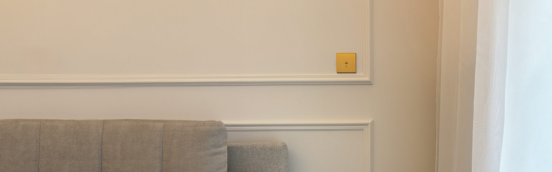 Les appareillages électriques par la Maison ORSTEEL