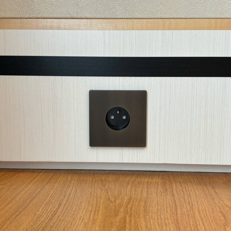 Prise collection Lutron Alisse