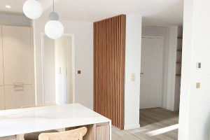 Eclairage architectural intérieur d'une pièce à vivre