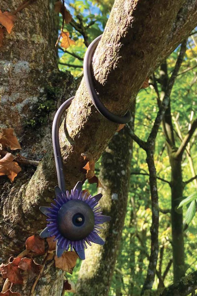 En inspiration directe avec la nature, découvrez notre projecteur Passiflore.