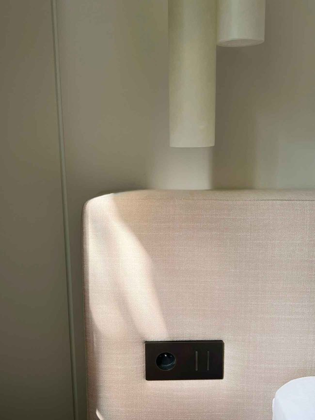 Appareillage villa RG laiton fumé